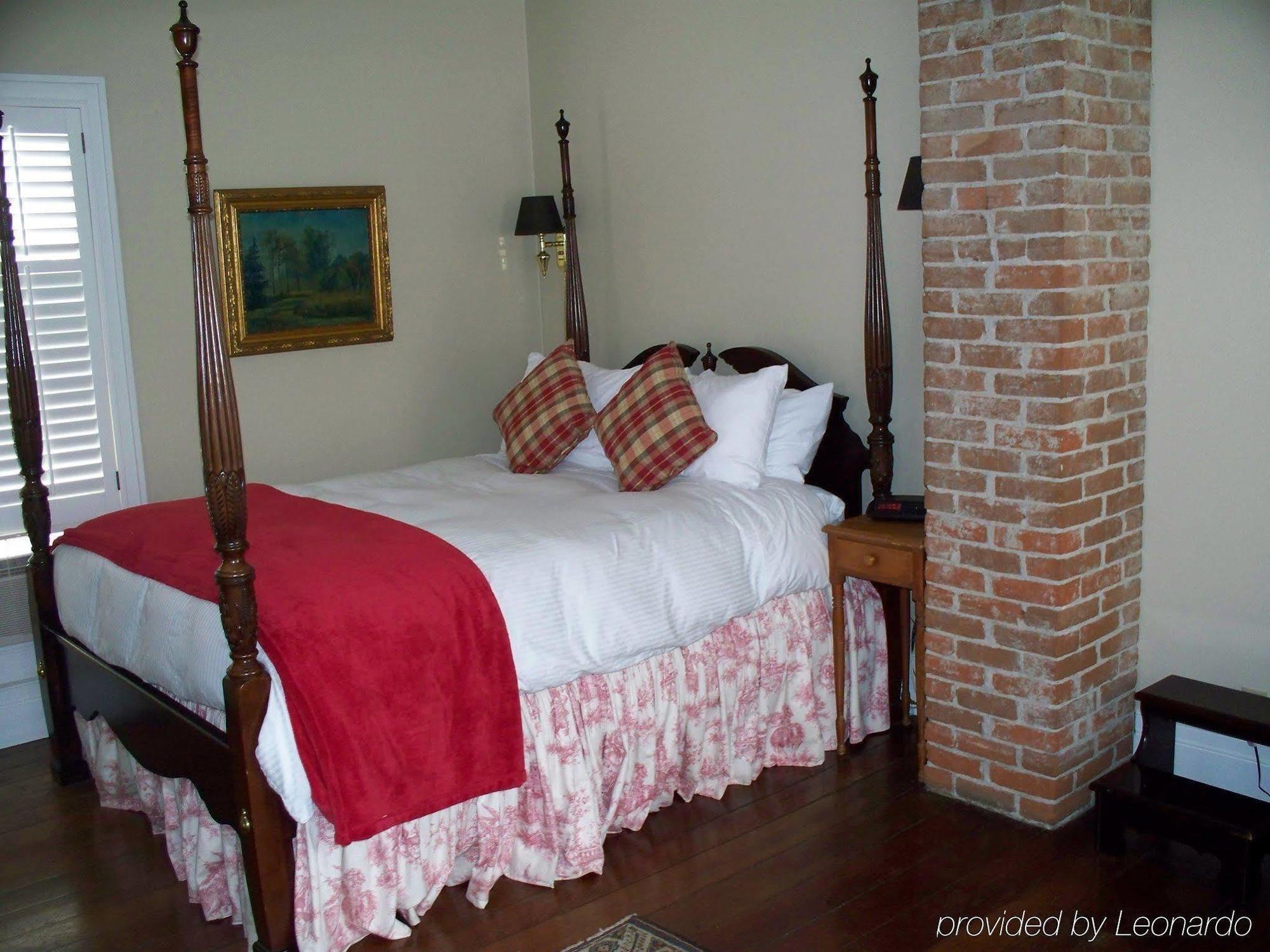 Wine Country Inn Jacksonville Room photo